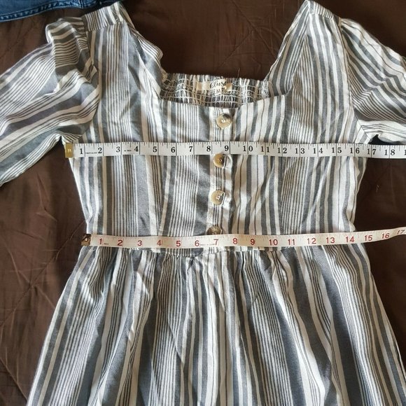 Hint of Blush Dress Size Medium - Picture 9 of 12